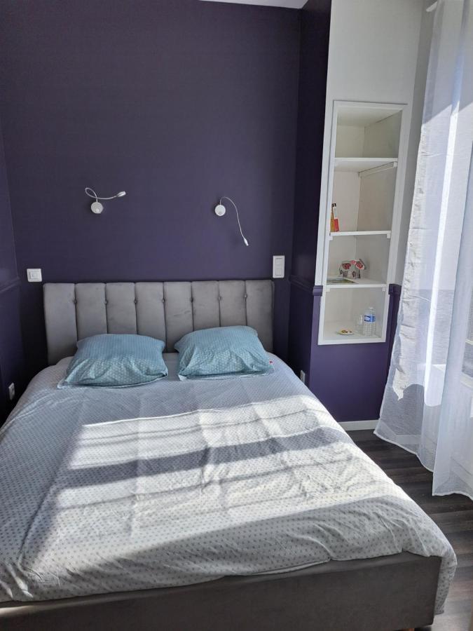 L'Appartement - Chambre Avec Salle De Bains Et Wc Dans Une Galerie D'Art Montbeliard Exterior photo